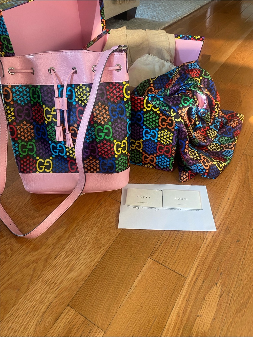 GUCCI PSYCHEDELIC BUCKET BAG!